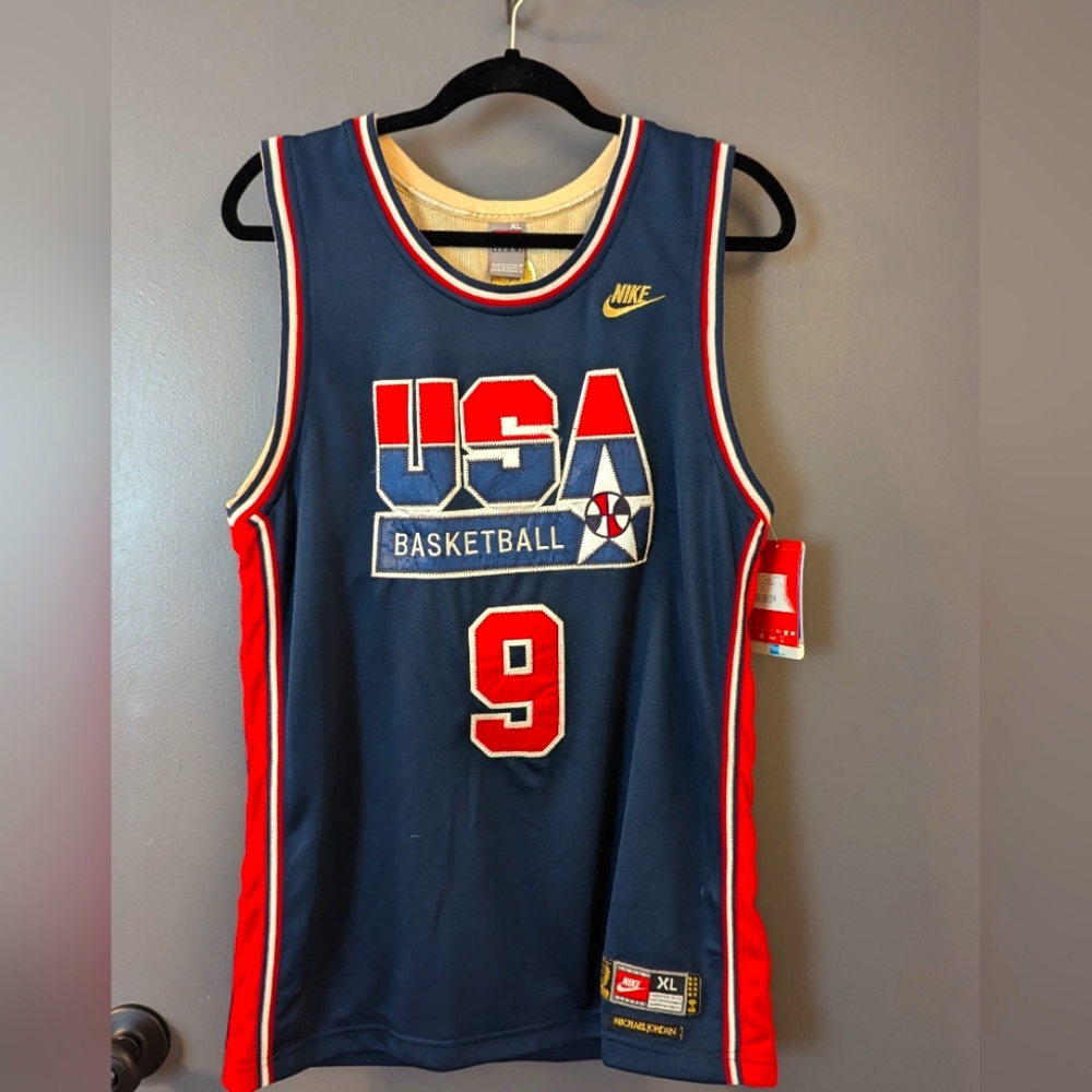 Men's Jordan USA basketball jersey